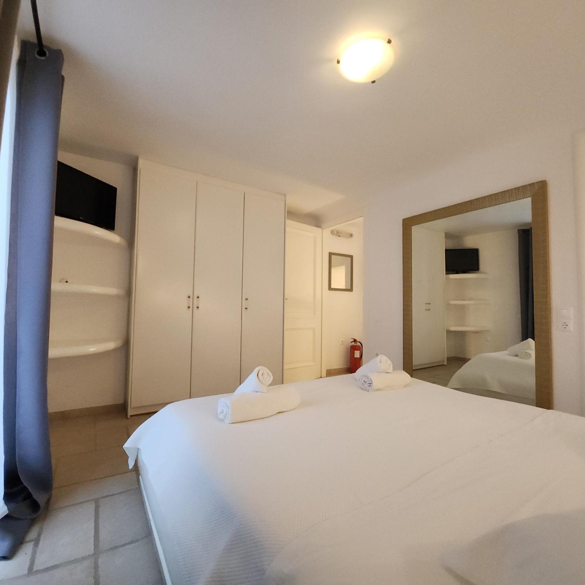 Mykonian Iros Suites & Villas Mykonos Town Экстерьер фото